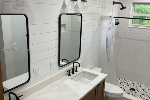 Villa ou maison à vendre à Miami, Floride: 4 chambres, 180.88 m2 № 1931037 - photo 8