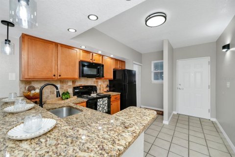 Apartment in Kissimmee, Florida 2 bedrooms, 82.22 sq.m. № 2213491 - photo 5