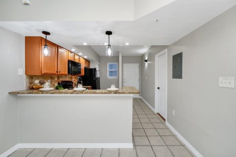 Apartment in Kissimmee, Florida 2 bedrooms, 82.22 sq.m. № 2213491 - photo 11