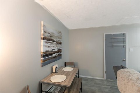 Apartamento en alquiler en Fruitland Park, Florida, 1 dormitorio, 65.03 m2 № 1904125 - foto 17