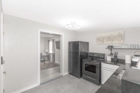 Apartamento en alquiler en Fruitland Park, Florida, 1 dormitorio, 65.03 m2 № 1904125 - foto 4
