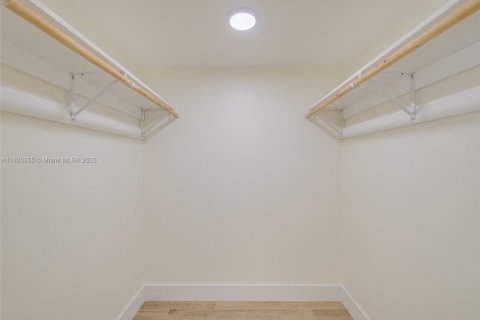 Copropriété à louer à Miami, Floride: 2 chambres, 95.69 m2 № 1785698 - photo 24