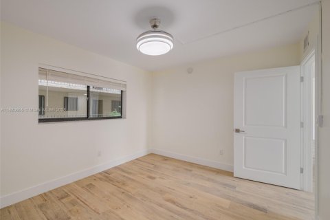 Copropriété à louer à Miami, Floride: 2 chambres, 95.69 m2 № 1785698 - photo 25