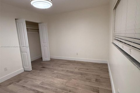 Copropriété à louer à Miami, Floride: 2 chambres, 95.69 m2 № 1785698 - photo 10