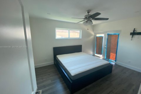 Villa ou maison à louer à Miami, Floride: 3 chambres, 186.83 m2 № 1992446 - photo 10