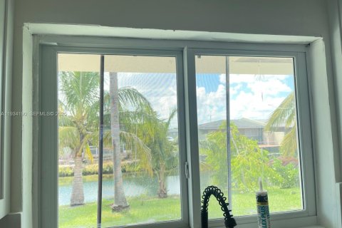 Villa ou maison à louer à Miami, Floride: 3 chambres, 186.83 m2 № 1992446 - photo 13