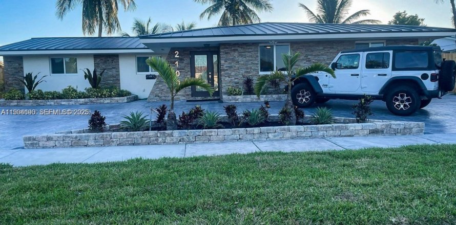 Villa ou maison à Miami, Floride 3 chambres, 186.83 m2 № 1992446