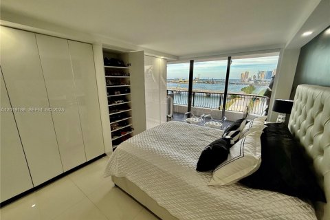 Condominio en venta en Miami, Florida, 1 dormitorio, 74.32 m2 № 2084987 - foto 27