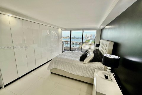 Condominio en venta en Miami, Florida, 1 dormitorio, 74.32 m2 № 2084987 - foto 25