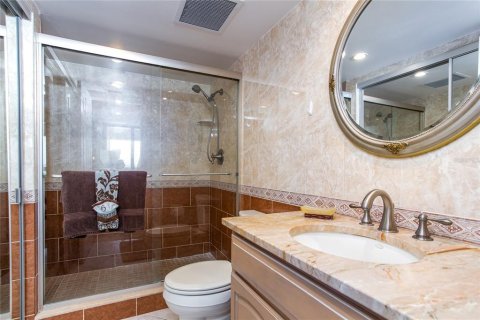 Снять в аренду кондоминиум в Редингтон-Шорс, Флорида 2 спальни, 108.23м2, № 251523 - фото 14