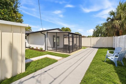 Casa en venta en Saint Petersburg, Florida, 3 dormitorios, 140 m2 № 2386337 - foto 30