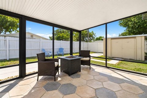 Casa en venta en Saint Petersburg, Florida, 3 dormitorios, 140 m2 № 2386337 - foto 4