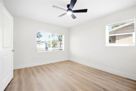 Casa en venta en Saint Petersburg, Florida, 3 dormitorios, 140 m2 № 2386337 - foto 27