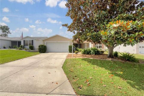House in The Villages, Florida 3 bedrooms, 129.32 sq.m. № 1760302 - photo 2