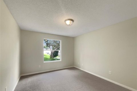 House in The Villages, Florida 3 bedrooms, 129.32 sq.m. № 1760302 - photo 11
