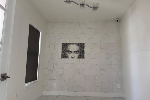 House in Orlando, Florida 5 bedrooms, 289.2 sq.m. № 2393961 - photo 3