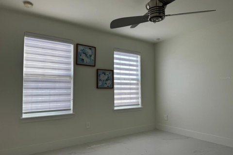 House in Orlando, Florida 5 bedrooms, 289.2 sq.m. № 2393961 - photo 23