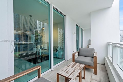 Condo in Miami, Florida, 1 bedroom  № 2001004 - photo 21