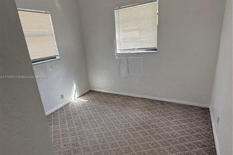 Купить виллу или дом в Холливуд, Флорида 3 спальни, 67.45м2, № 1696500 - фото 18