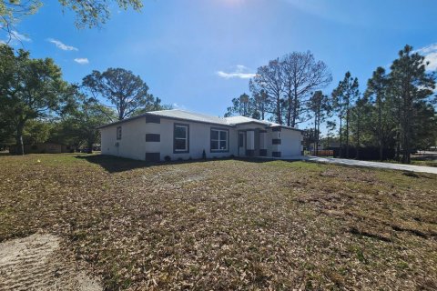 House in Okeechobee, Florida 3 bedrooms, 137.96 sq.m. № 2175791 - photo 3