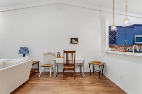 Купить кондоминиум в Палм-Харбор, Флорида 9 комнат, 125.7м2, № 2229579 - фото 21