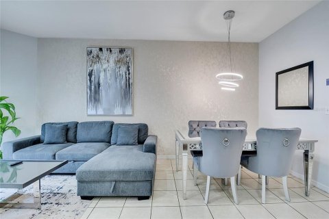Adosado en alquiler en Kissimmee, Florida, 4 dormitorios, 133.78 m2 № 1906509 - foto 11