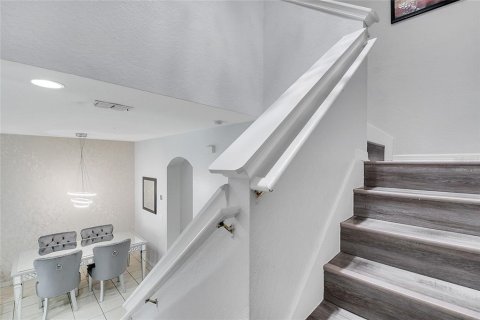Adosado en alquiler en Kissimmee, Florida, 4 dormitorios, 133.78 m2 № 1906509 - foto 15