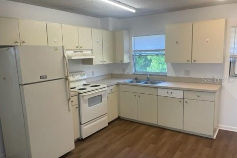 Apartment in Saint Petersburg, Florida 2 bedrooms, 77.29 sq.m. № 2156546 - photo 4