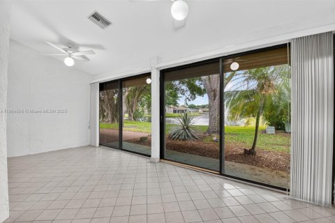 Casa en venta en Delray Beach, Florida, 2 dormitorios, 192.31 m2 № 1893179 - foto 23