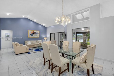 Casa en venta en Delray Beach, Florida, 2 dormitorios, 192.31 m2 № 1893179 - foto 3