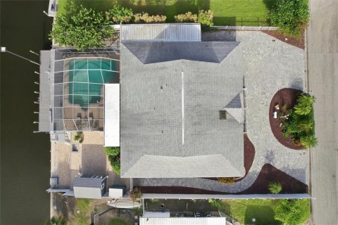 Купить виллу или дом в Брейдентон, Флорида 10 комнат, 215.53м2, № 2302555 - фото 9