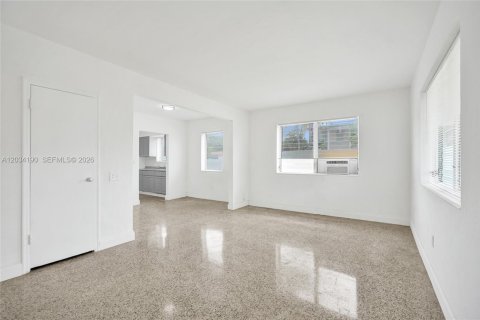 Apartamento en alquiler en Miami Beach, Florida, 1 dormitorio, 72.46 m2 № 2085839 - foto 13