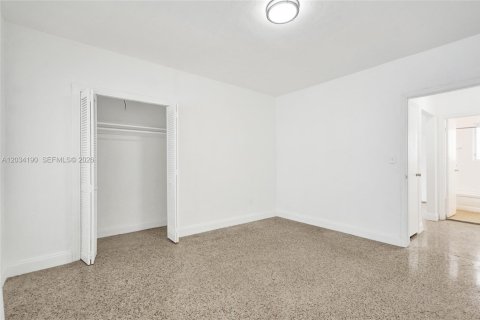 Apartamento en alquiler en Miami Beach, Florida, 1 dormitorio, 72.46 m2 № 2085839 - foto 30