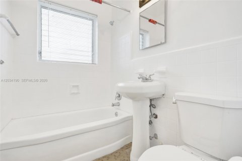 Apartamento en alquiler en Miami Beach, Florida, 1 dormitorio, 72.46 m2 № 2085839 - foto 6