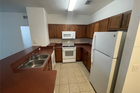 Copropriété à louer à Orlando, Floride: 2 chambres, 97.18 m2 № 2415496 - photo 3