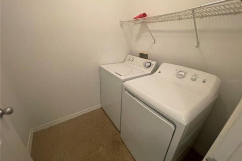 Copropriété à louer à Orlando, Floride: 2 chambres, 97.18 m2 № 2415496 - photo 11