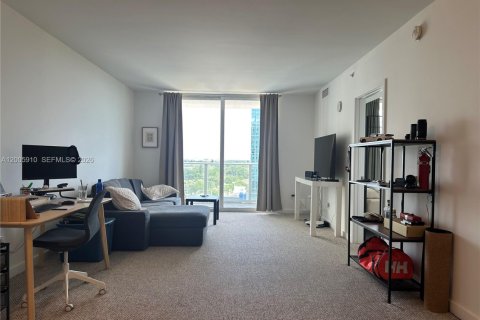 Condo in Miami, Florida, 1 bedroom  № 2070042 - photo 6