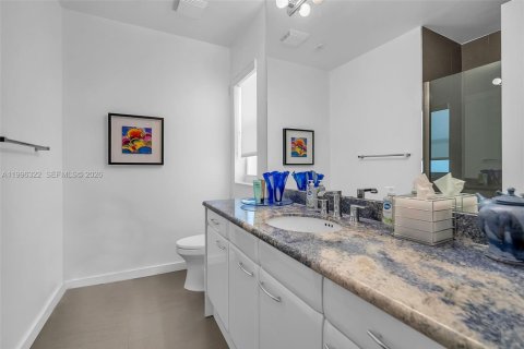 Villa ou maison à vendre à Miami, Floride: 6 chambres, 391.3 m2 № 2059176 - photo 8