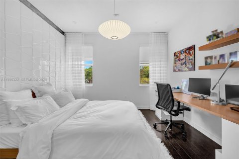 Villa ou maison à vendre à Miami, Floride: 6 chambres, 391.3 m2 № 2059176 - photo 23