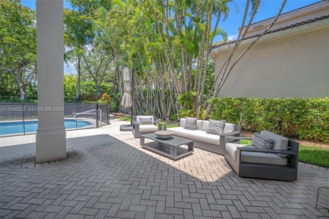 Villa ou maison à vendre à Miami, Floride: 6 chambres, 391.3 m2 № 2059176 - photo 30