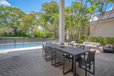 Villa ou maison à vendre à Miami, Floride: 6 chambres, 391.3 m2 № 2059176 - photo 29