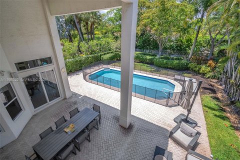 Villa ou maison à vendre à Miami, Floride: 6 chambres, 391.3 m2 № 2059176 - photo 27