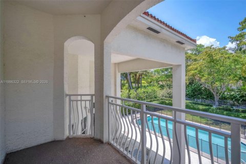 Villa ou maison à vendre à Miami, Floride: 6 chambres, 391.3 m2 № 2059176 - photo 26