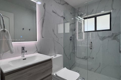 Купить виллу или дом в Лайтхаус-Пойнт, Флорида 3 спальни, 138.24м2, № 1958841 - фото 18