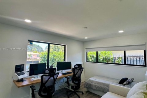 Купить виллу или дом в Лайтхаус-Пойнт, Флорида 3 спальни, 138.24м2, № 1958841 - фото 29