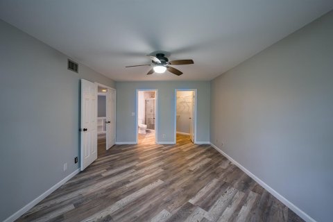 Townhouse in Palm Beach Gardens, Florida 3 bedrooms, 161.65 sq.m. № 2260881 - photo 27