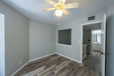 Townhouse in Palm Beach Gardens, Florida 3 bedrooms, 161.65 sq.m. № 2260881 - photo 19