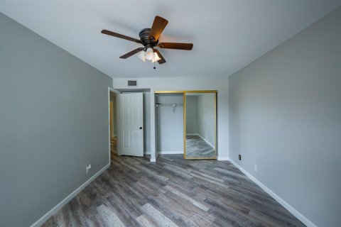 Townhouse in Palm Beach Gardens, Florida 3 bedrooms, 161.65 sq.m. № 2260881 - photo 25