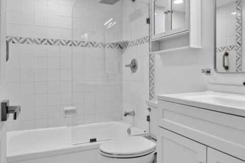 Copropriété à vendre à Boca Raton, Floride: 2 chambres, 81.75 m2 № 2254404 - photo 16