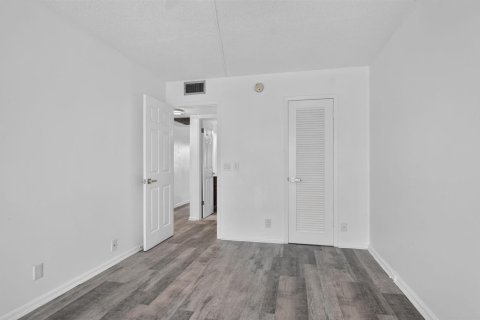 Copropriété à vendre à Boca Raton, Floride: 2 chambres, 81.75 m2 № 2254404 - photo 20